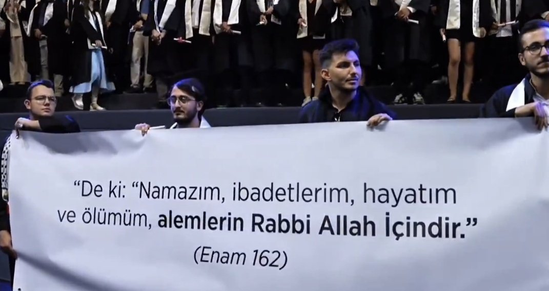 Kutubusitte (@kutubusitte) on Twitter photo <a href="/hammadnuman18/">Hüseyin Kılıç</a> En'âm Sûresi 6/ 162.
De ki: “Şüphesiz benim namazım, bütün ibâdetlerim, hayatım ve ölümüm, Âlemlerin Rabbi Allah içindir.” <a href="/hammadnuman18/">Hüseyin Kılıç</a> En'âm Sûresi 6/ 162.
De ki: “Şüphesiz benim namazım, bütün ibâdetlerim, hayatım ve ölümüm, Âlemlerin Rabbi Allah içindir.”
