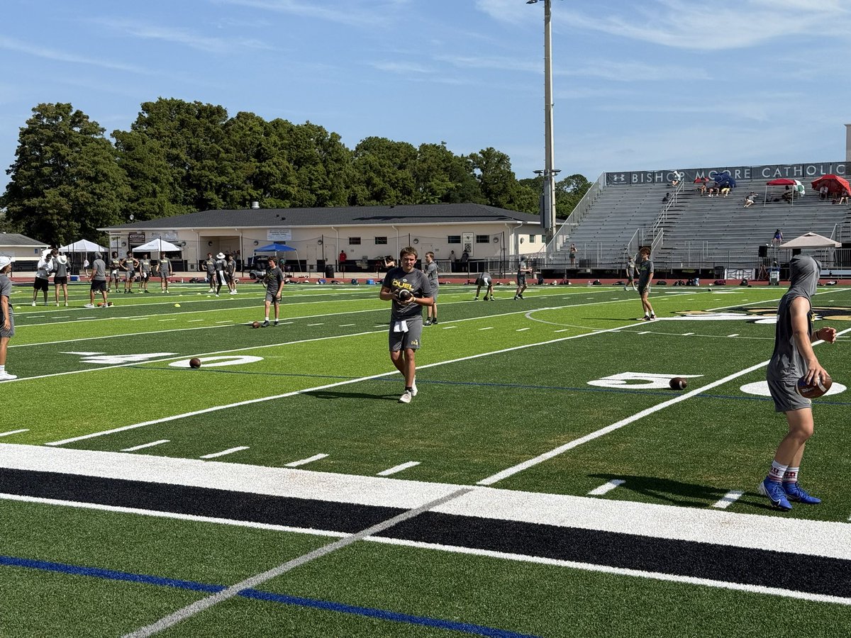 Charlie Benoit tweet media