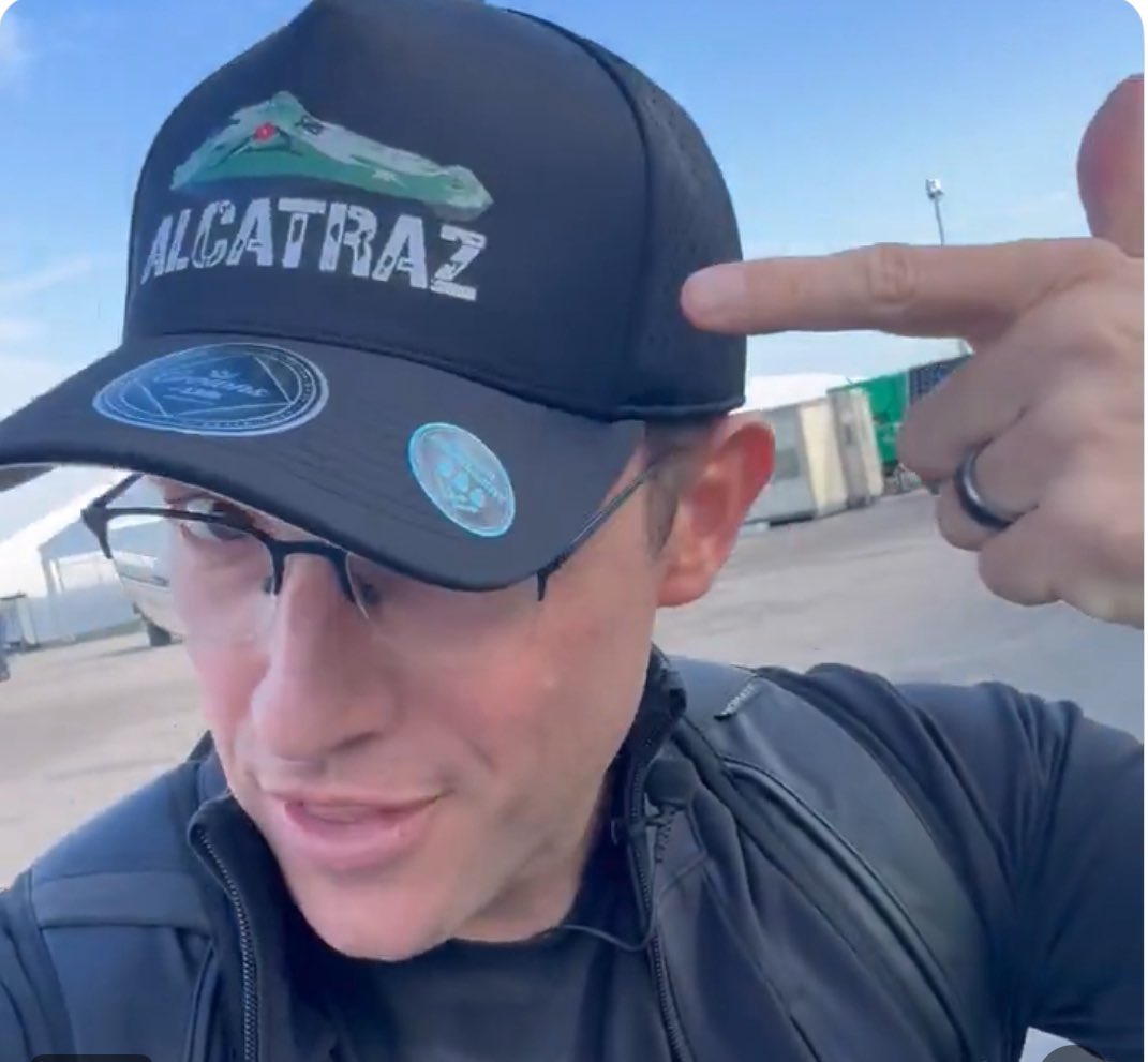 thatkeaton's tweet image. Maybe Alligator Alcatraz was a test from God:
to see who’s a big enough piece of shit to peddle merch outside the prison and then ruin their grift forever with Trump’s Epstein betrayal.