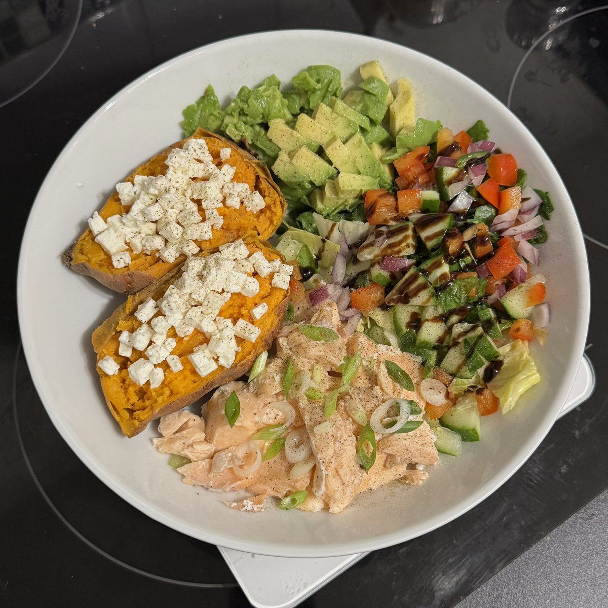 thinlixie's tweet image. literally my favourite meal ive ever made i think