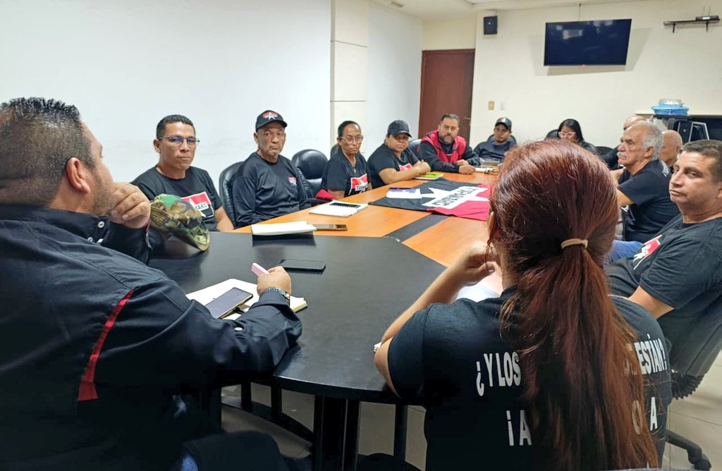 🔴⚫ Compromiso, Pasión y Alegría.

Nuestro Partido vive la Democracia Participativa. Con una dirección colectiva, humana y transparente, construimos un liderazgo consciente y valiente que nace y se consolida desde las bases, fortaleciéndose con la fuerza de nuestra gente.