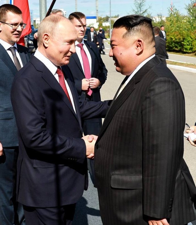 🎖️ 🎖️

رئيس كوريا الشمالية كيم جونغ أون:

نؤكد الدعم غير المشروط" لإجراءات القيادة الروسية لحل الوضع في أوكرانيا.