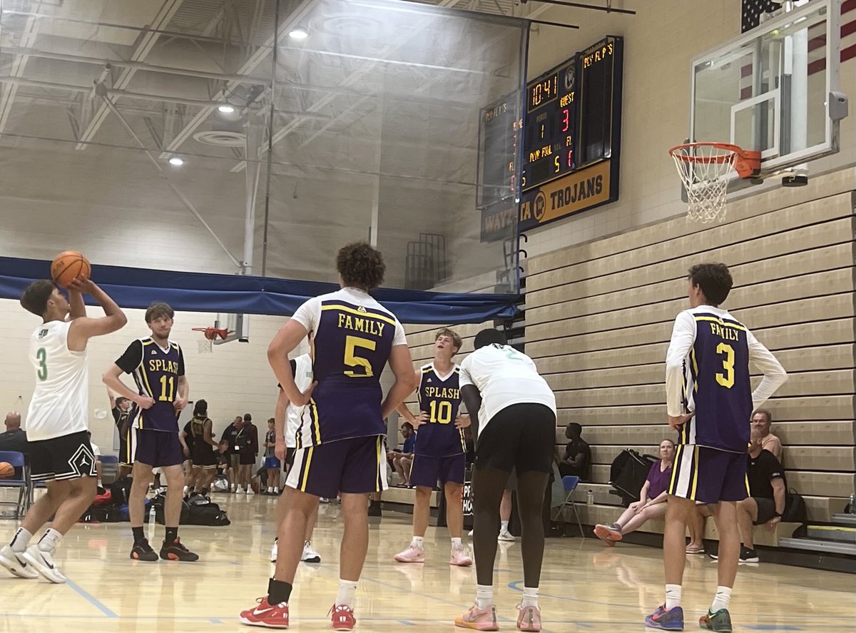 Thats 2027 6’2”💪G ⁦<a href="/keatonbatke3/">keaton batke</a>⁩ from Hazen, tough, physical, creative, shot creator ⁦<a href="/Bearstailball/">Bears Tail  Basketball</a>⁩ 

⁦<a href="/PHCircuit/">Prep Hoops Circuit 🏀</a>⁩ #PrepHoops2K25