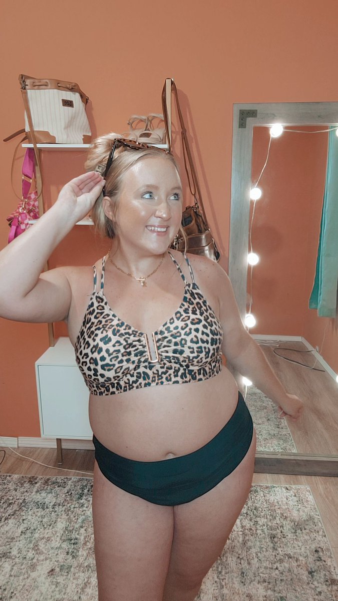 Kaly_Swann's tweet photo. Wild on the outsideโฆ but even wilder behind the paywall ๐๐
Click the link โ I donโt play nice. ๐ #OnlyFans #ExclusiveContent #LeopardLust
https://t.co/4t3lOKVZYC https://t.co/jU4VyRIOR1