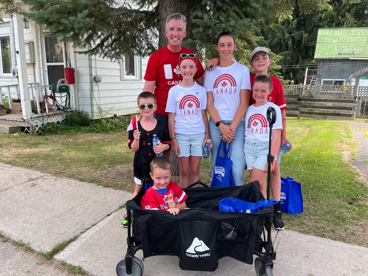 MikeBarrettON's tweet image. Summer was in full swing at the Elgin Days Parade today! ☀️
Team Barrett joined the Canada-themed fun, walking the route lined with folks celebrating community. 🇨🇦
Big thanks to the volunteers who make this a great weekend every year!