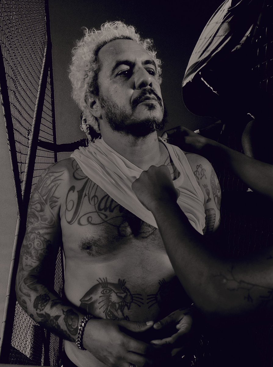 Salve Jorge que nunca foge, que não nos deixa a pé…