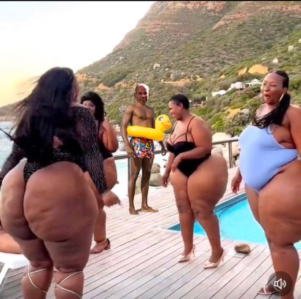 RevRayCistman's tweet image. My baby mamas ainβt finna go on vacation with all my child support money and not me.