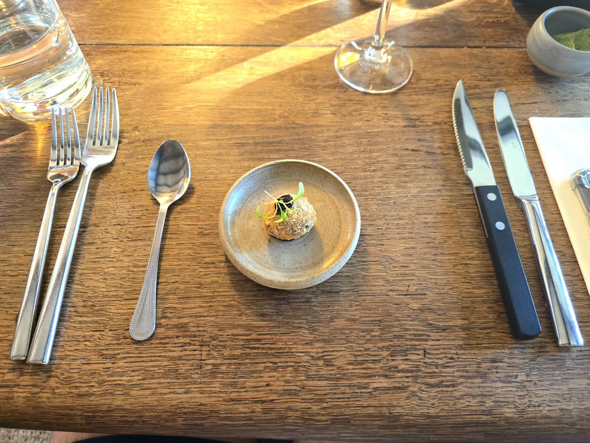 JlpRoger's tweet image. Lovely meal at @PoetAtMatfield tonight. #Amusebouche #matfield #tunbridgewells