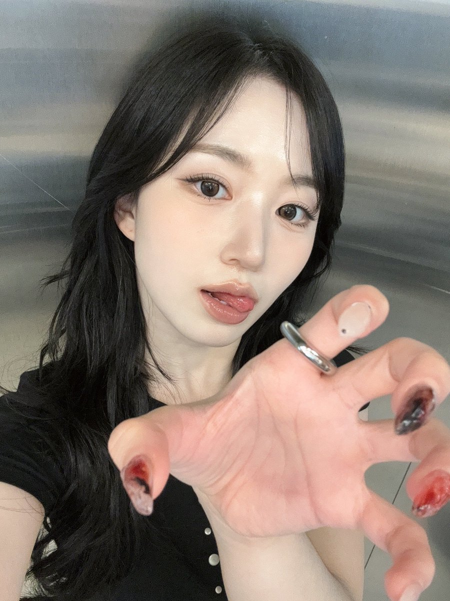 𝐇 𝐀 𝐄 𝐖 𝐎 𝐍 🎭