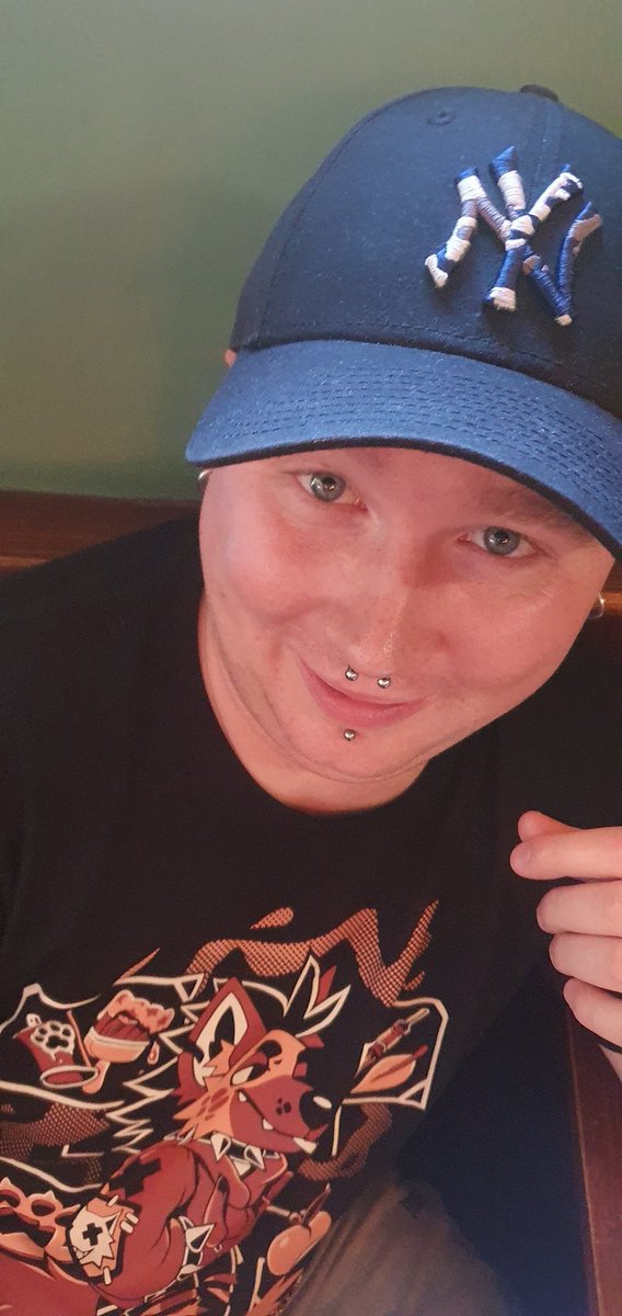 CMoondrop's tweet image. Honestly enjoyed tonight with these beans after everything that has happened over the past year they have just never left my side tonight was bliss love you guys