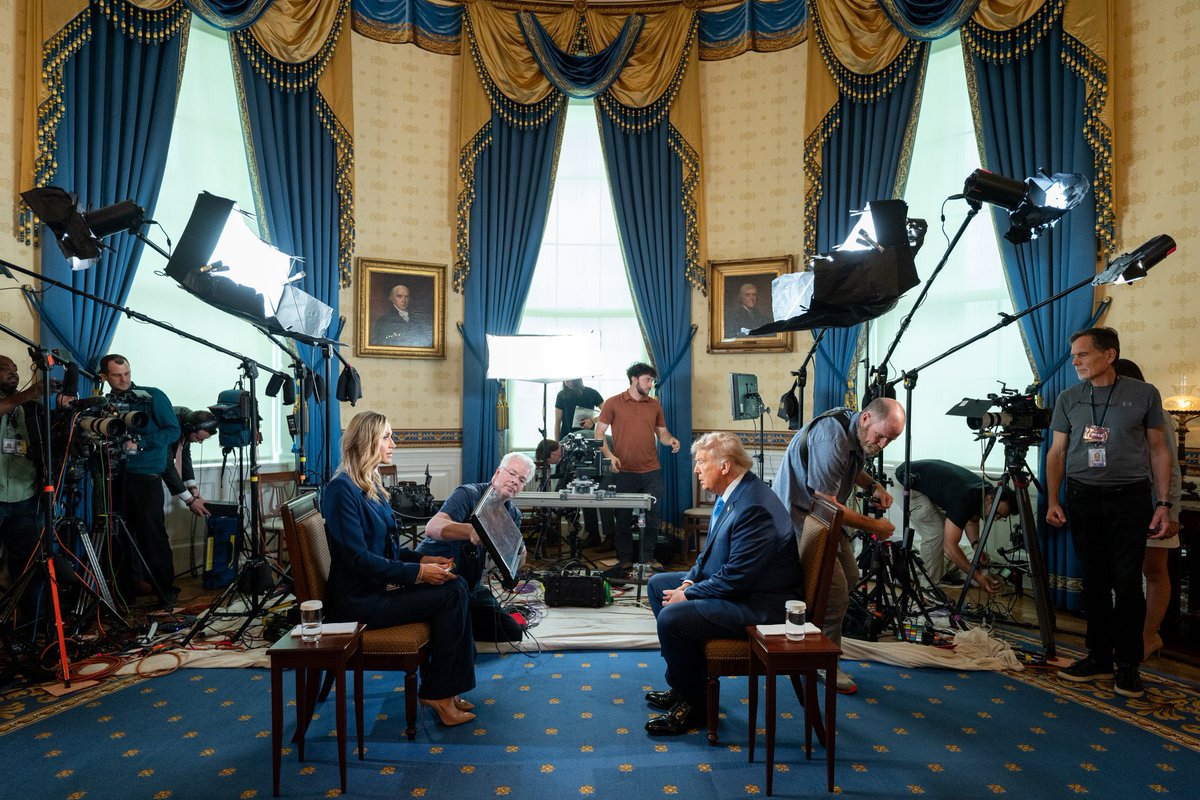 HelenAIPatriot's tweet photo. 🚨 TONIGHT 9PM EST 🇺🇸
President TRUMP sits down with @LaraLeaTrump on @MyViewFNC — one year after the Butler assassination attempt.
Raw. Powerful. Unmissable. 🔥
#Trump2024 #MAGA #ButlerStrong #AmericaFirst https://t.co/0Nx1yjXRoT