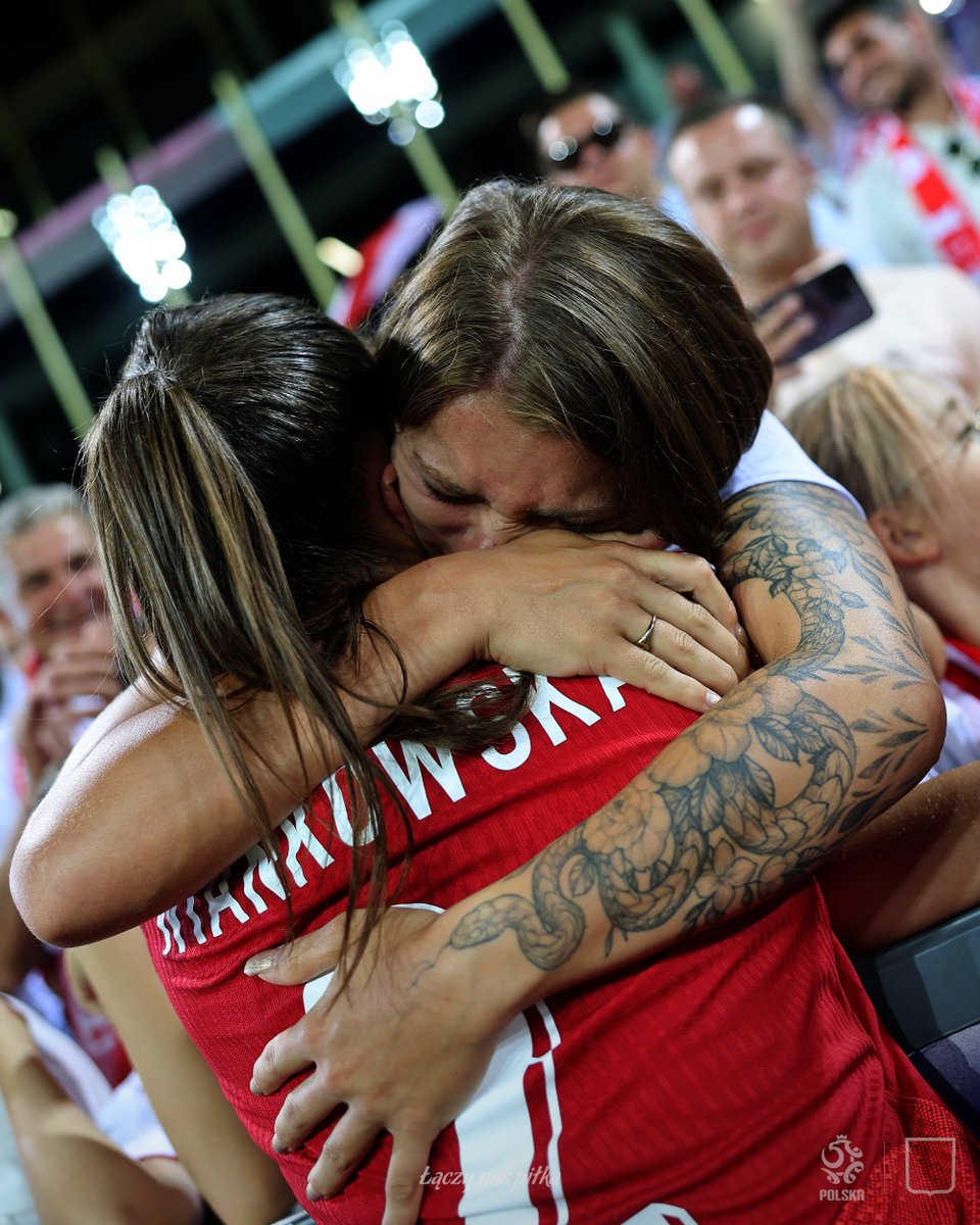 Łączy nas piłka kobieca (@laczynaskobieca) on Twitter photo Coś więcej niż piłka. 🥹
📸 Cyfrasport Photo Agency
__
FT' #POLDEN 🇵🇱🇩🇰3:2
#CzasNaNasząHistorię #WEURO2025 Coś więcej niż piłka. 🥹
📸 Cyfrasport Photo Agency
__
FT' #POLDEN 🇵🇱🇩🇰3:2
#CzasNaNasząHistorię #WEURO2025