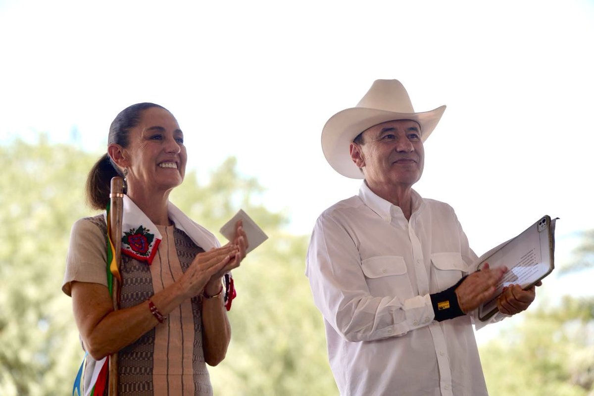 Gobierno del Estado de Sonora (@gobiernosonora) on Twitter photo 🙌 Gracias al impulso del gobernador <a href="/AlfonsoDurazo/">Alfonso Durazo</a> y el respaldo de la Presidenta <a href="/Claudiashein/">Claudia Sheinbaum Pardo</a>, inauguramos el Hospital Comunitario IMSS-Bienestar en Vícam Switch.
Cumpliendo una demanda histórica de salud y justicia para los ocho pueblos Yaquis. 🏥
#PresidentaEnSonora 🙌 Gracias al impulso del gobernador <a href="/AlfonsoDurazo/">Alfonso Durazo</a> y el respaldo de la Presidenta <a href="/Claudiashein/">Claudia Sheinbaum Pardo</a>, inauguramos el Hospital Comunitario IMSS-Bienestar en Vícam Switch.
Cumpliendo una demanda histórica de salud y justicia para los ocho pueblos Yaquis. 🏥
#PresidentaEnSonora
