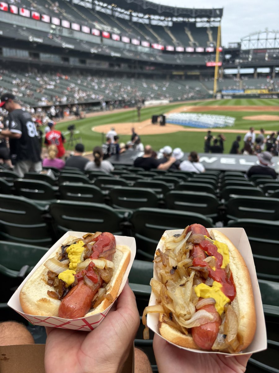 Ciconte3's tweet photo. Bad day to be a glizzy 🌭 https://t.co/rfdQVaJUhu