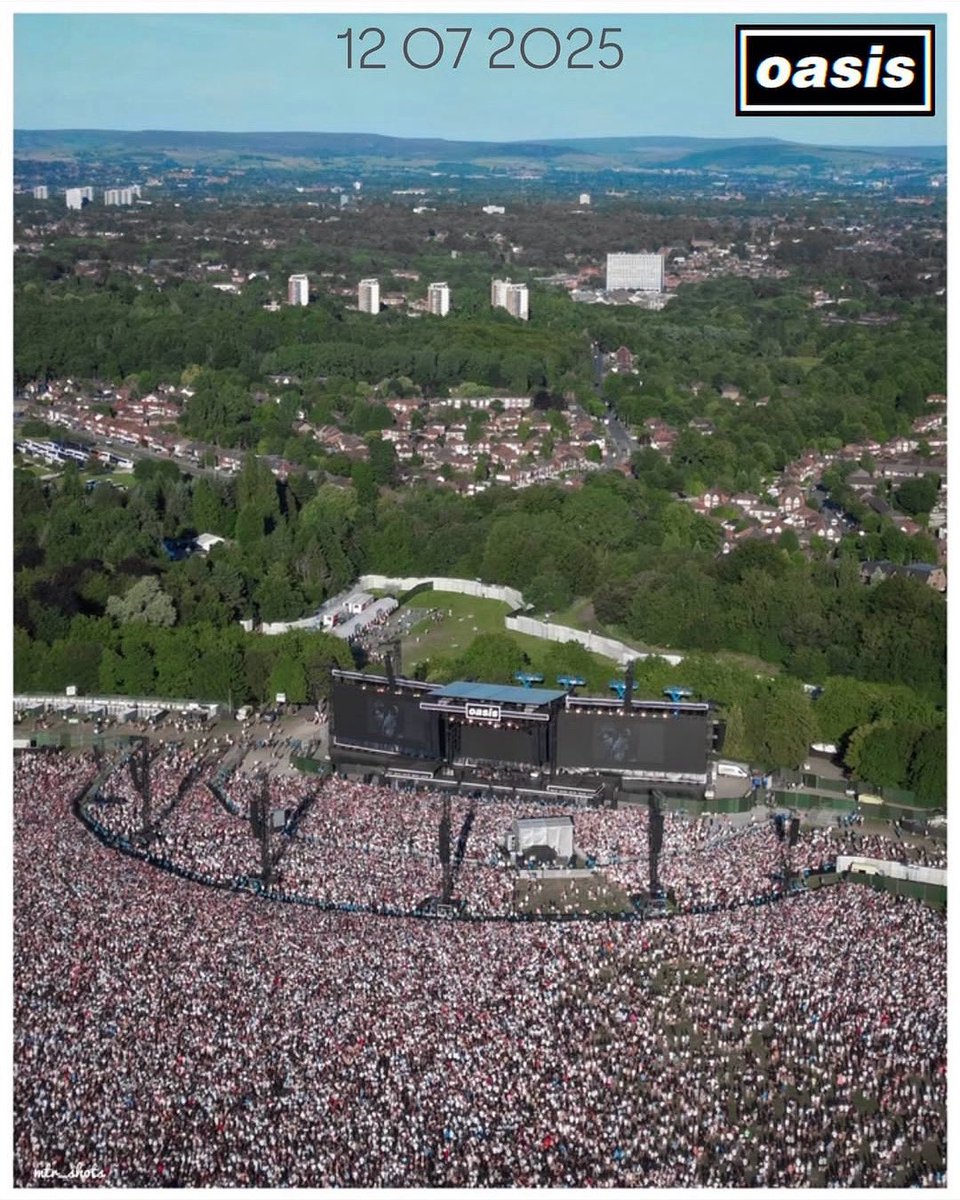 OasisMania's tweet image. Oasis, Heaton Park 12/07/2025

📸 mtr_shots