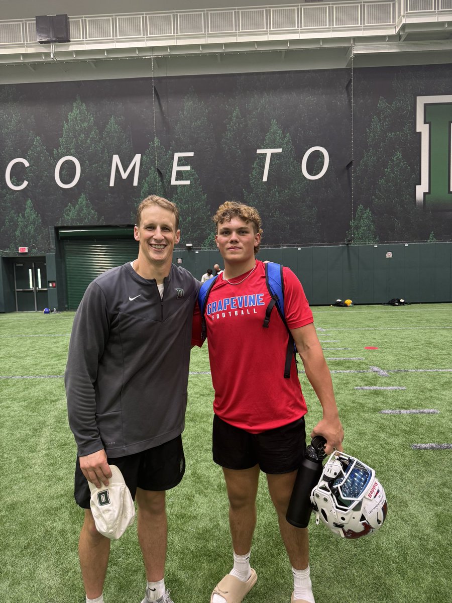 BargyHarrison's tweet image. Amazing camp today at Dartmouth! Thank you @coach_dobes for the hard coaching and work, Looking forward to calling soon! And great to finally meet @coachmcthompson we will stay in touch! 
@coachrsmith12 @freezysmalls @CoachCFindley @GHSMustangsFB @coachcilumba