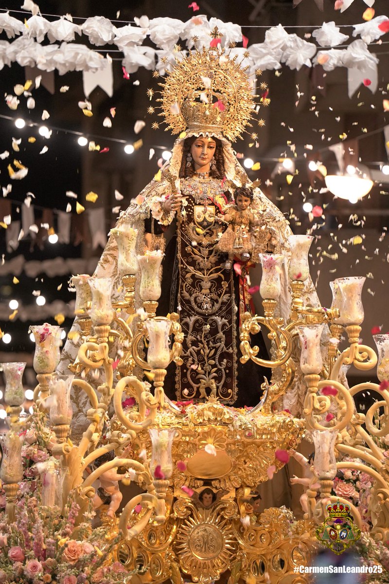 #CarmenSanLeandro25 | Galería fotográfica de Nuestra Señora del Carmen en la calle Fray Luis de Granada.

📷 <a href="/AlejandroPP1998/">Alejandro Patón Puerto</a> 

#GloriasSevilla25