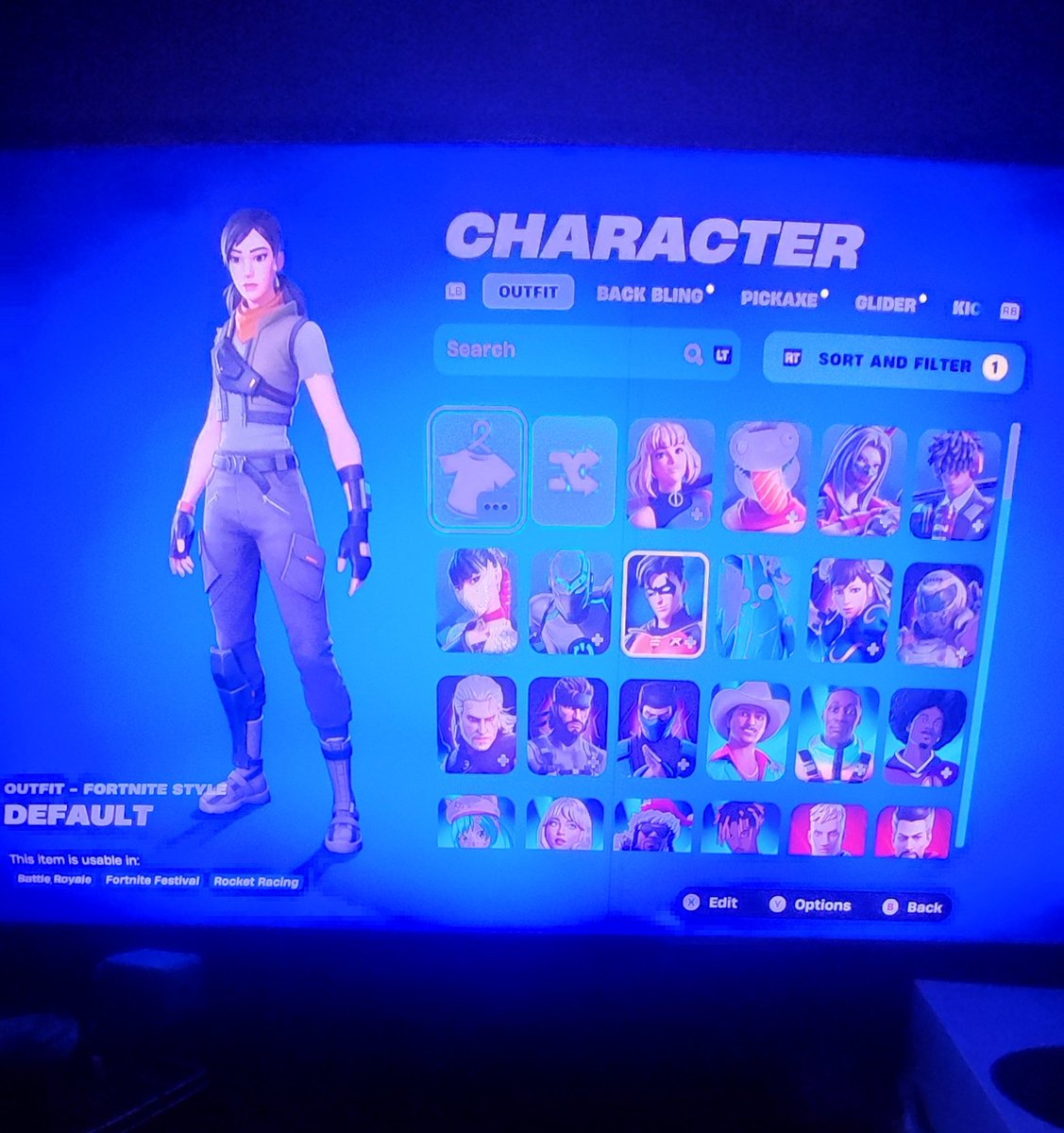 fego_robert's tweet photo. Hello @Fortnite @FortniteStatus @TimSweeneyEpic @EpicGames @FNCompetitive i just make the challenge for superman and in that tab it says that i unlocked the skin but when i look into the looker i don't have the skin! Please help me! https://t.co/XBy5U8t3qt