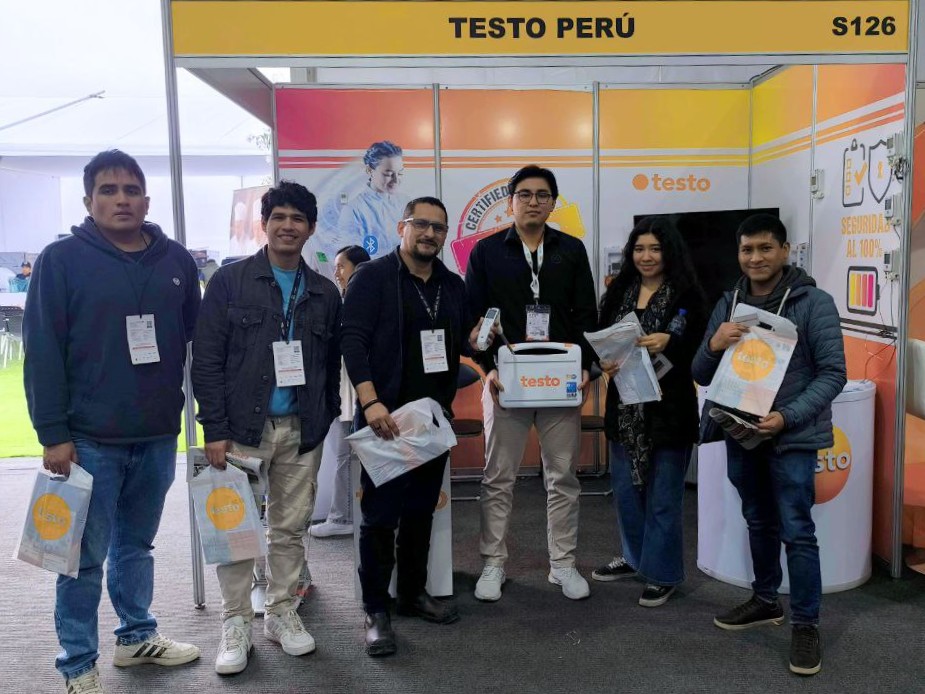 PeruTesto's tweet photo. 📢¡Así se vive @GastromaqP63875 con Testo Perú!

📍 Visítanos en el Stand S-126
🔧 Demostraciones en vivo
👨‍🔬 Especialistas listos para ayudarte
✅ Transforma tu sistema de medición

Estamos aquí para llevar tu control de calidad al siguiente nivel.

¡Te esperamos! https://t.co/3SWzPZ6uvr