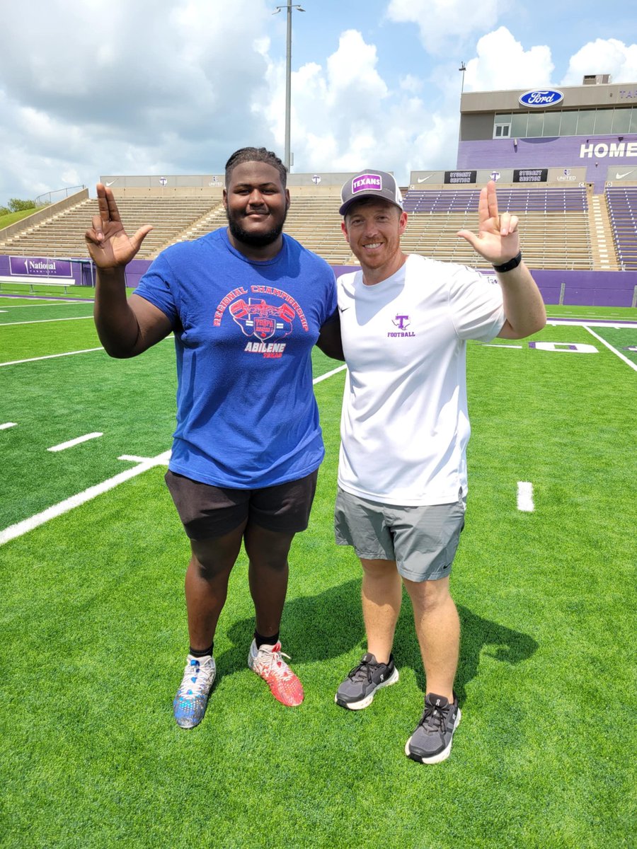 kaydenbryan76's tweet image. Had a great time at @TarletonFB camp today! @coachscarey @CoachBeauBlair @CoachDJWagner @battenh6