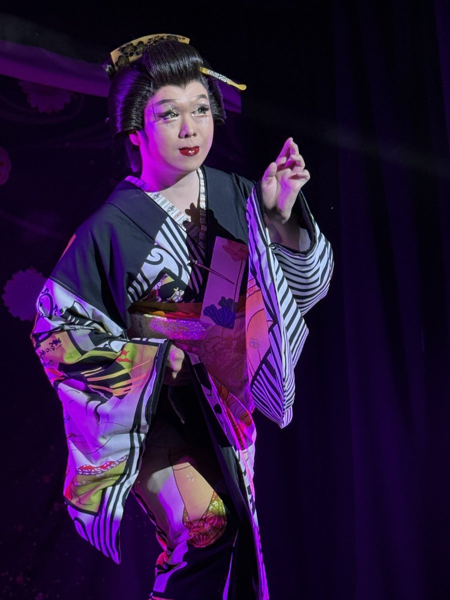 814Y4's tweet photo. 2025.07.011高槻桜花劇場夜
京の三条の乞食でござる
#大衆演劇　#新川劇団　#新川笑也　#新川博也　#新川博之　#昌史　#小峰ゆかり　#㐂樂屋斎右衛門　#早乙女紫愛　#早乙女紫虎　#一見大弥　#高槻桜花劇場　#高槻 https://t.co/JdxGl9B1vZ