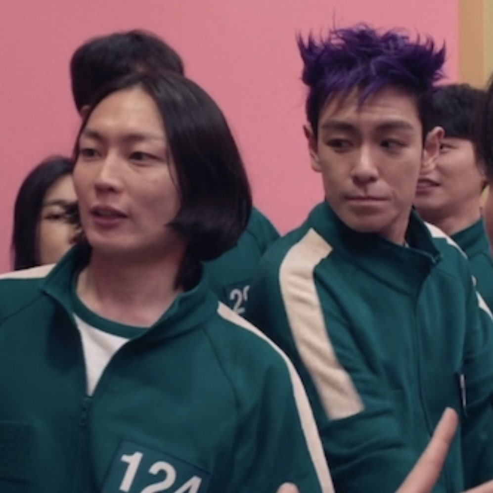 find someone who looks at you like this