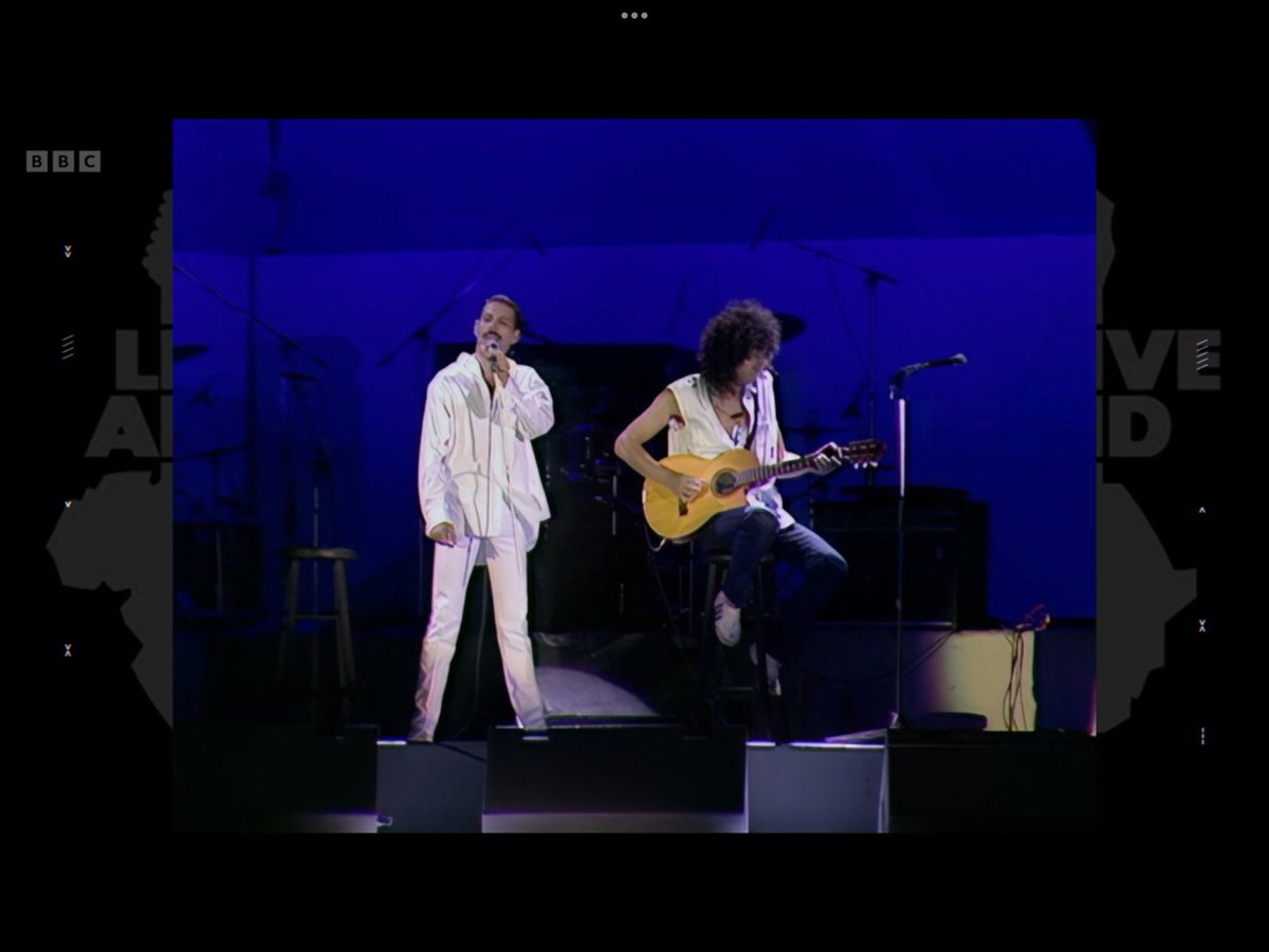 KDCunliffe's tweet image. The Freddie Mercury and Brian May performance of “Is this the world we created?” is a thing of absolute beauty.
Simple and yet sublime.
#LiveAid40 #liveaidat40 #liveaid #freddiemercury #queen #brianmay