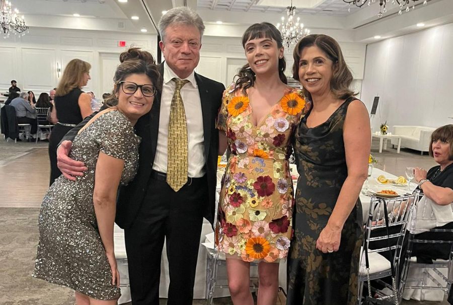 uhnfoundation's tweet image. Programs like LIFEspan at @UHN’s Toronto Rehab show how donor support drives innovation in health care — helping young adults like Bianca, who lives with cerebral palsy, gain the skills and confidence to live independently and thrive ➜ bit.ly/3UaQqvC