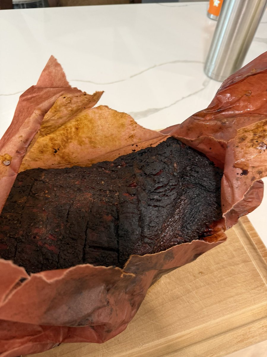CoachLawrenceFB's tweet image. Compete on the Smoker.