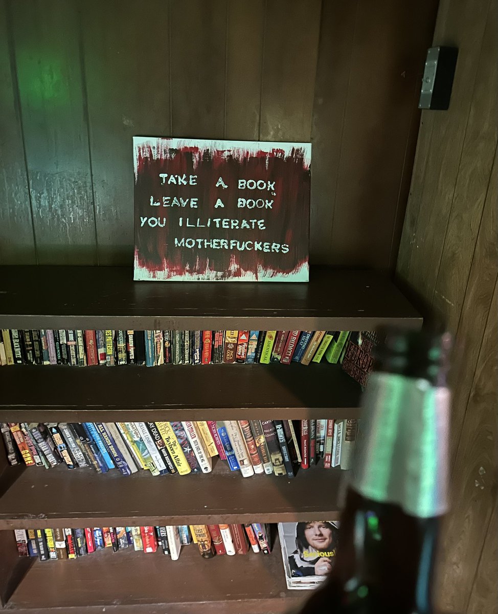 God I love Tucson dive bars.