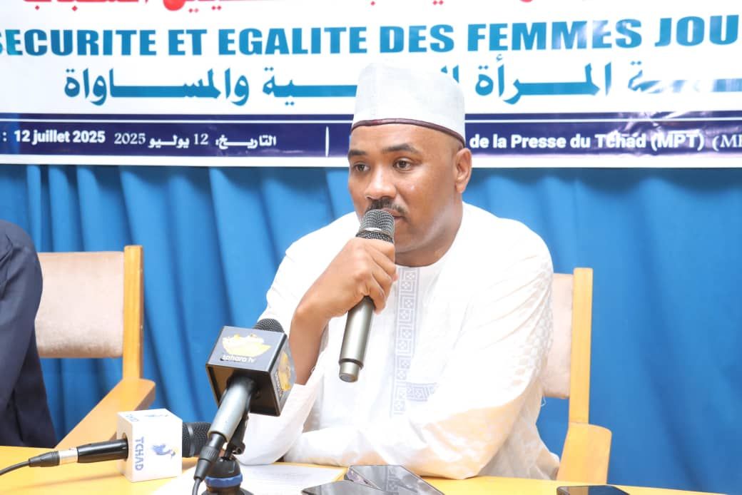 alwihdainfo's tweet photo. #Tchad : Le samedi 12 juillet 2025, deux ateliers de renforcement des capacités destinés aux jeunes et femmes journalistes tchadiennes ont pris fin à la Maison de la presse du Tchad. Organisées sur quatre jours, ces formations ont porté sur le syndicalisme dans le secteur des médias, l’insertion professionnelle des jeunes journalistes, ainsi que la sécurité et l’égalité des femmes dans le milieu. Les participants, issus de médias publics et privés, ont été sensibilisés aux droits syndicaux, à la lutte contre le harcèlement et aux violences professionnelles. La cérémonie de clôture, présidée par un représentant du ministère de la Communication, a salué l’initiative de l’Union des journalistes du Tchad (UJT), en présence de partenaires nationaux et internationaux. Des attestations ont été remises aux participants.