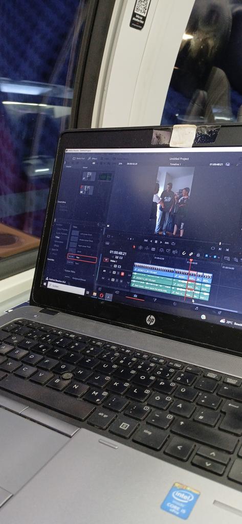 Auf dem Weg nach Hause. Bin dezent müde aber der Hustle never stops oder so.

Direkt schonmal den gedrehten Content schneiden.

Grüße gehen raus an die #MSI2025 Watcher. ✌🏻