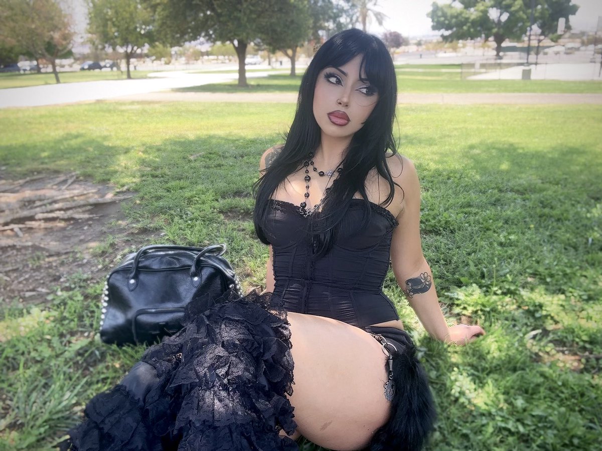 touching grass  ˑ ִֶ 𓂃⊹