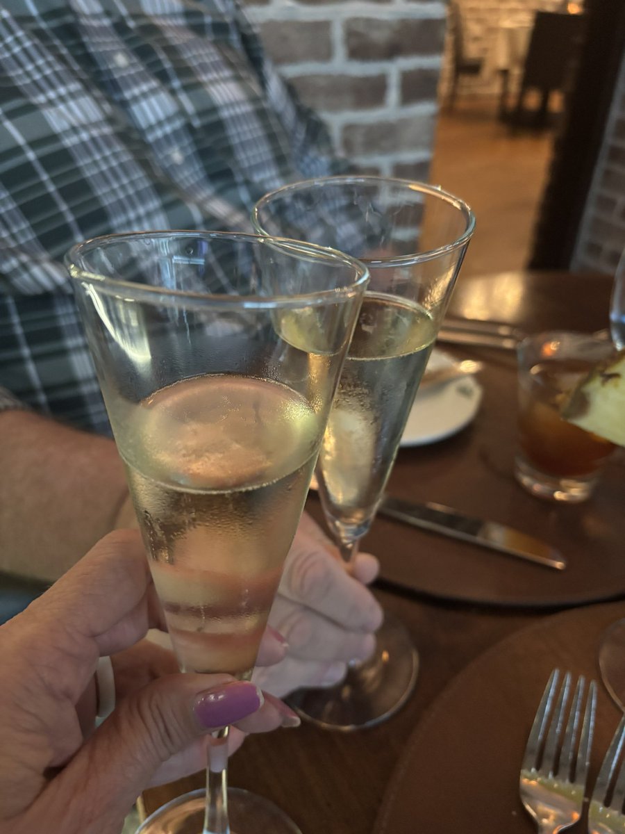 mclinetaylor's tweet photo. Thank you @hallschophouse for helping us celebrate our 31st anniversary https://t.co/6ilONnXr6v