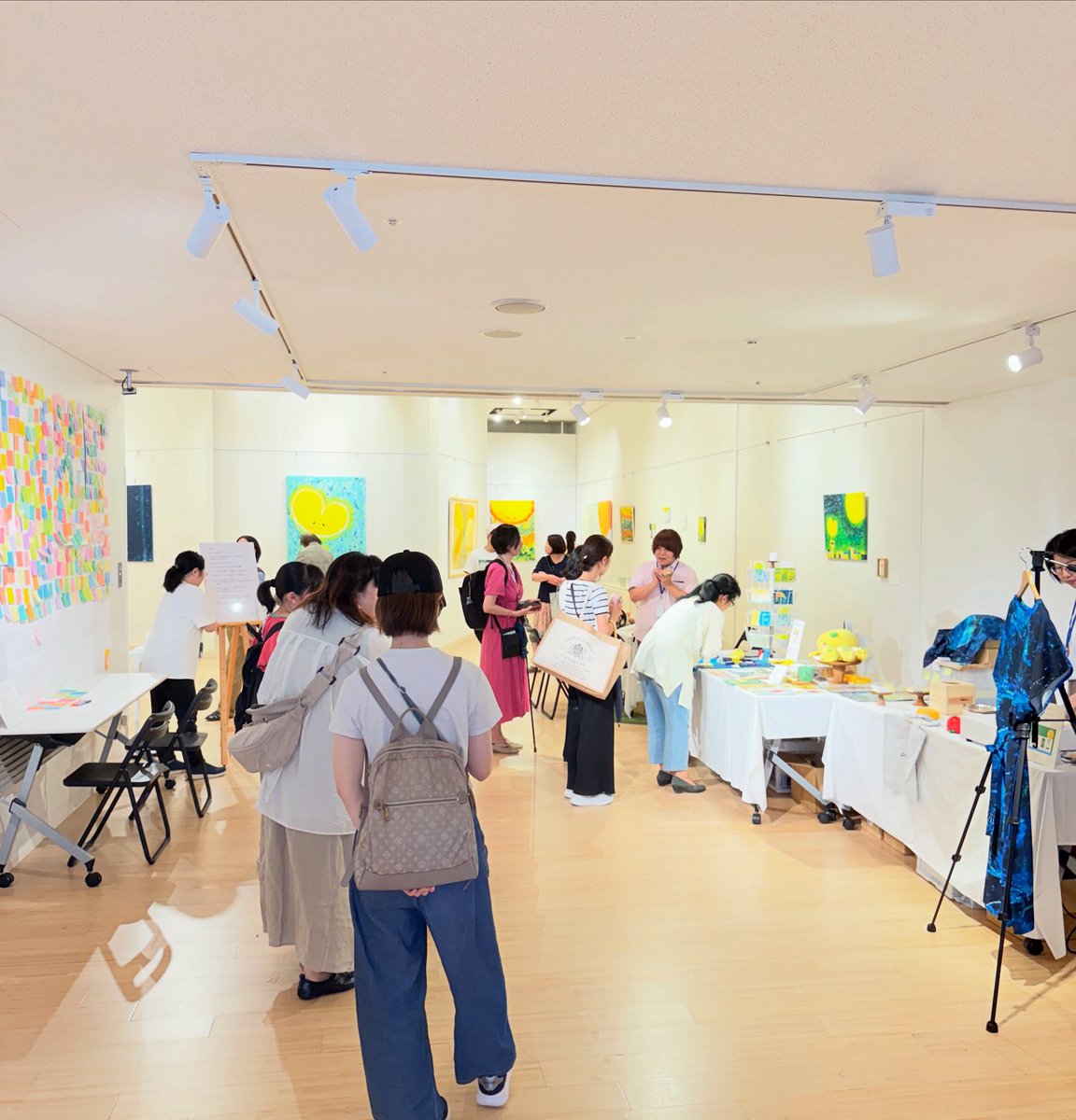 chica__painter's tweet photo. 神奈川最終日！本日16時に完全close 

たくさんたくさんありがとう

絵描きchica 全国巡回個展（大和市会場）
会期：〜7月13日（日） 
10:00-最終日 16:00
会場：大和市文化創造拠点シリウスギャラリー
　　　（神奈川県大和市大和南1-8-1）
入場：無料 https://t.co/GBcl1MraS3