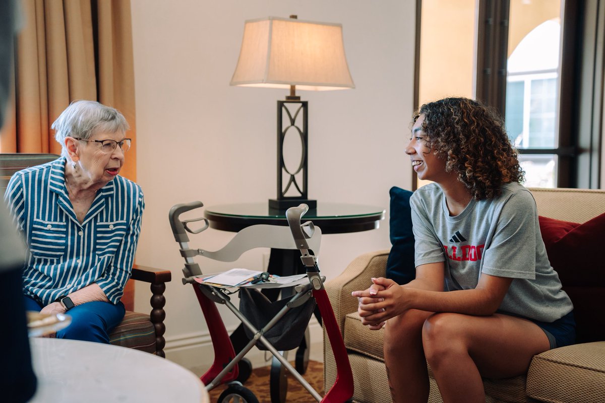Bulldogs in the community ❤️

Spent our Saturday morning getting to know the wonderful residents of The Vineyards California Armenian Home.