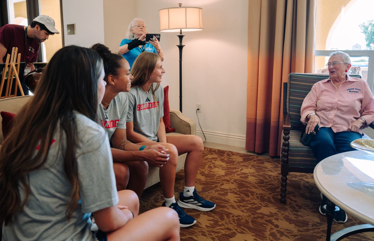 Fresno State WBB tweet media