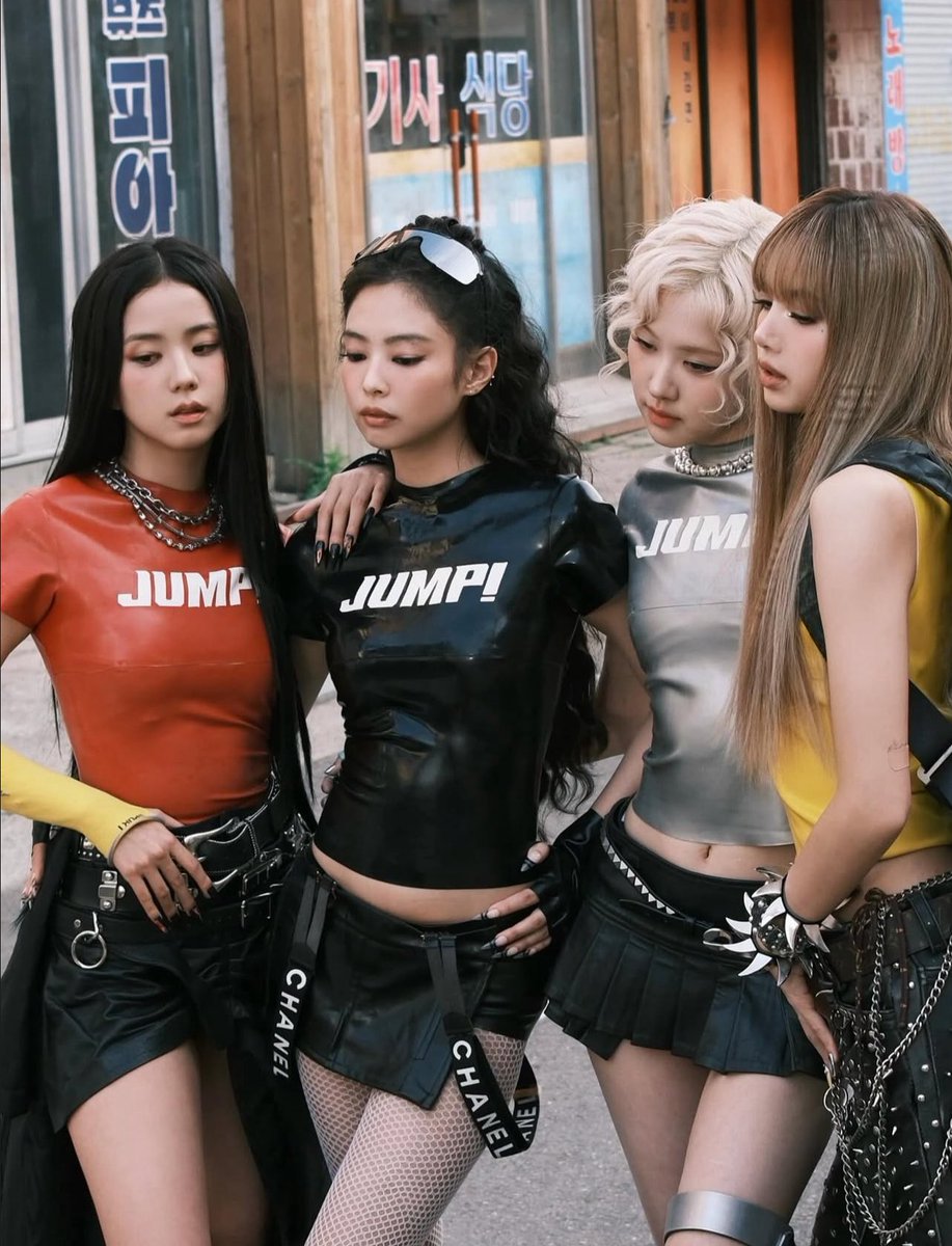 timlovepinks's tweet image. BLACKPINK