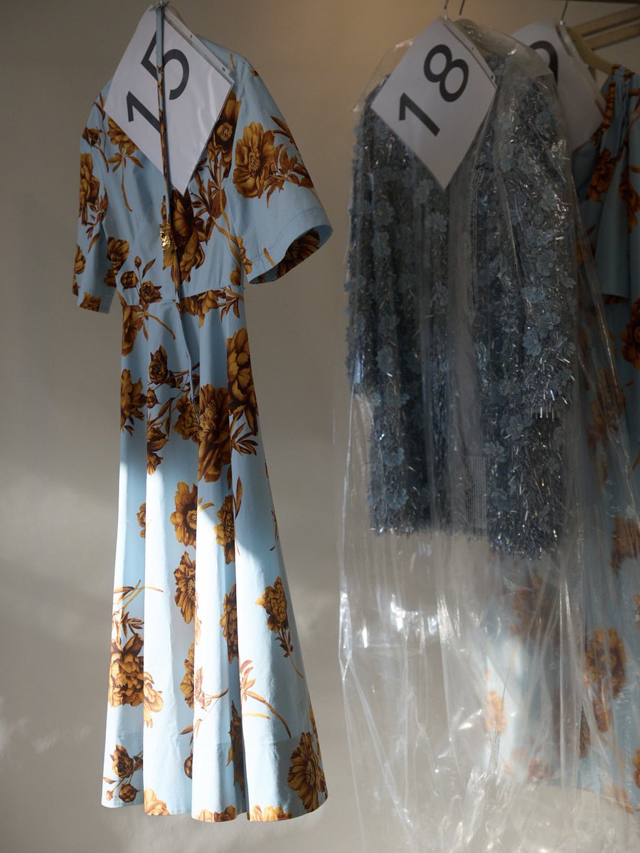 OscardelaRenta's tweet image. Ice blue forms the ground for a honeyed iteration of the #odlrfall2025 tree peony.