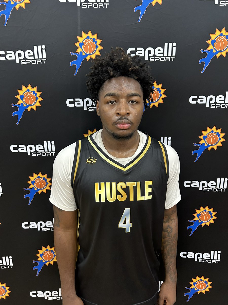 BIG SH🏀TS tweet media