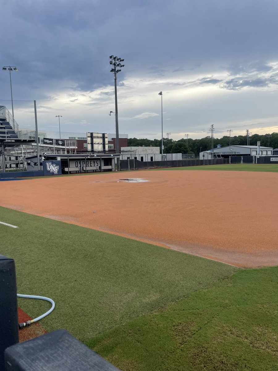Quick stop on the way to passion camp to see <a href="/OspreySB/">UNF Softball</a> beautiful campus and field <a href="/JeffConrad10/">Jeff Conrad</a>