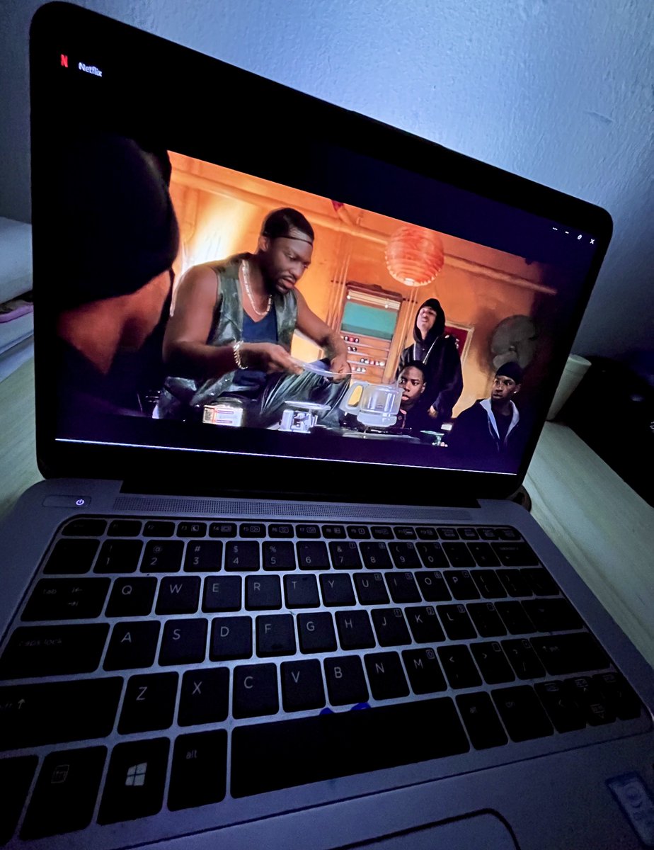 phena_designs's tweet image. Saturdays are for my movie nights 🍿
After a full week of wireframes and Figma chaos, I just log off… and log into Netflix 🎬