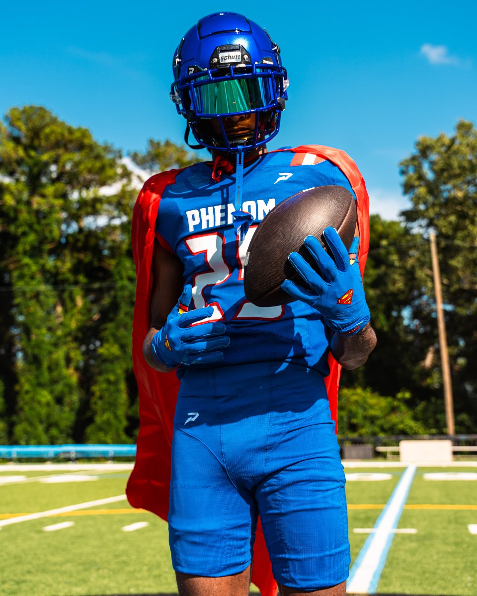 PhenomElite's tweet image. The cape may get dirty. 🦸
But so does the grind.
#Phenom x #Superman