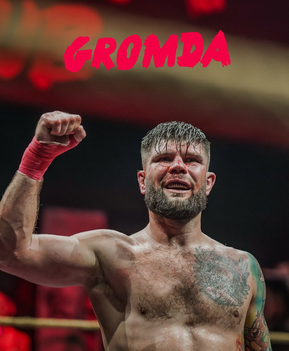 GromdaTV's tweet image. Co to k*rwa było? Po kopie w jaja wygrywa gość, który się prześliznął przez turniej. Jaja po całości.
DON DIEGO wracaj do zdrowia. Jesteśmy z tobą. Auuu!
GROMDA. Nie ma miękkiej gry.
#GROMDA #DONDIEGO