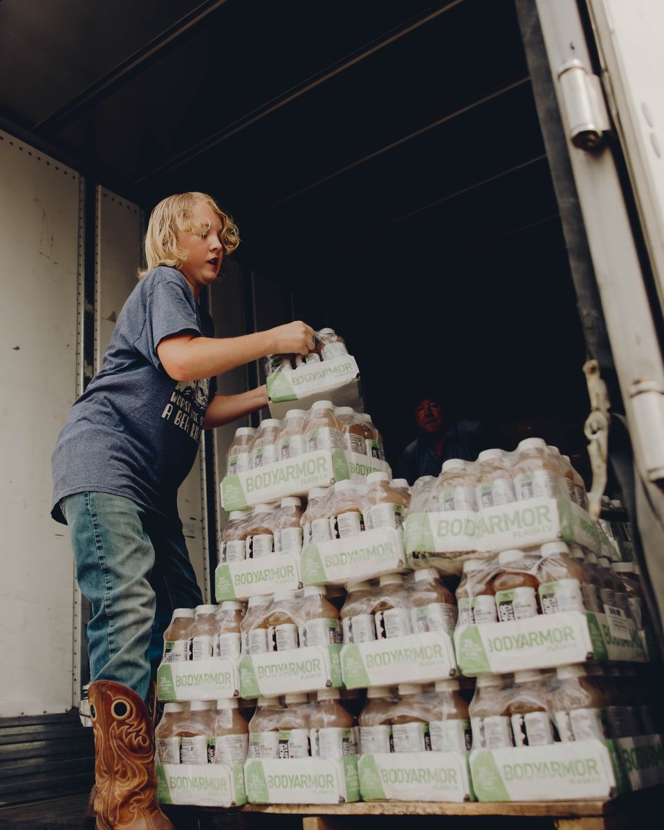 ConvoyofHope's tweet image. Hope is being delivered to flood survivors in Texas with distributions taking place today in San Saba and surrounding communities.
With the help of local partners and volunteers, families impacted by the severe flooding are able to get back on their feet and begin to rebuild…