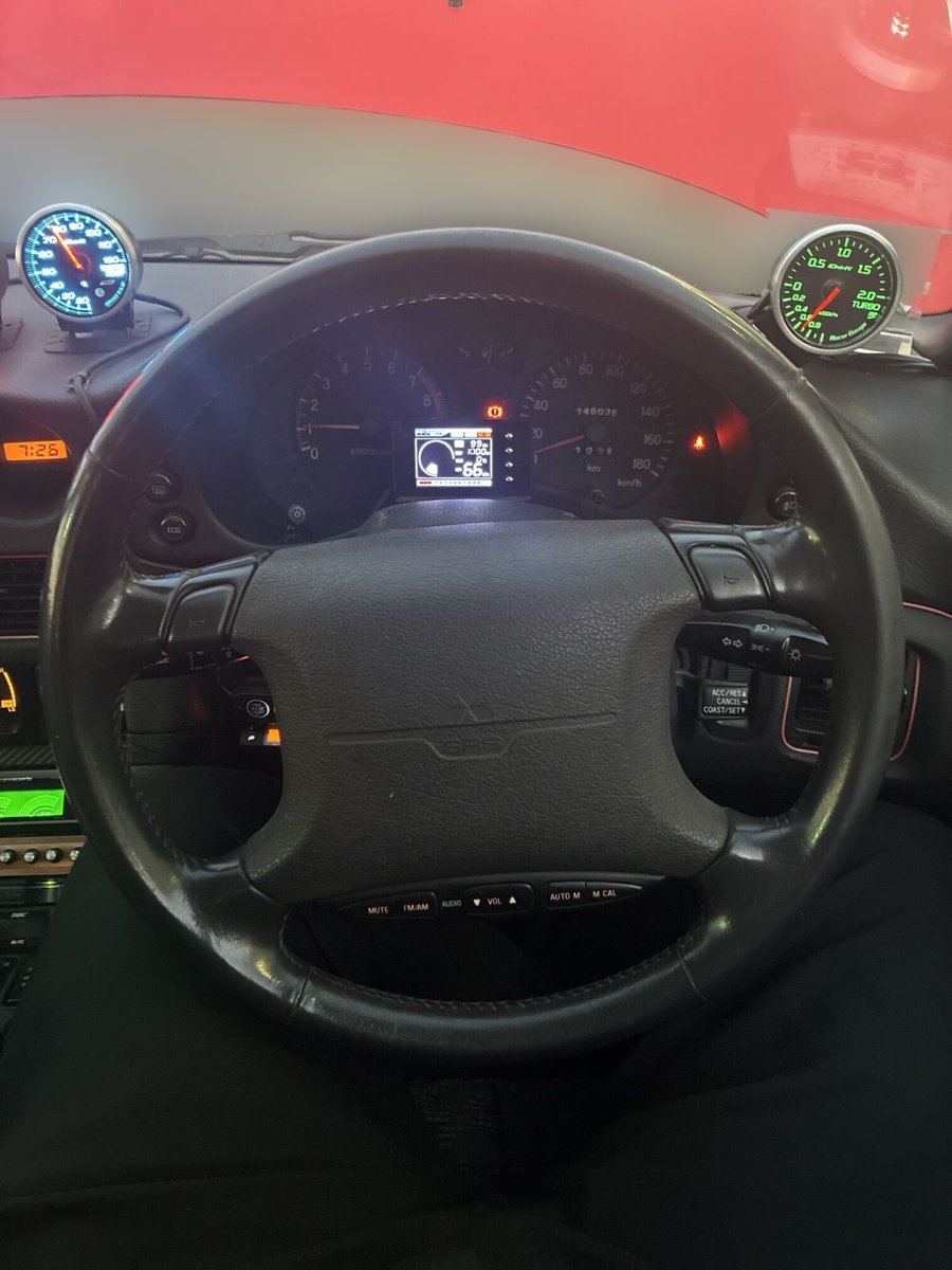 GC__direct's tweet photo. 🚗数日間限定入庫速報🚗
子どもの頃、GT-Rやスープラと並んで、なぜか特別気になっていたクルマがありました。
三菱GTO、名前からして特別で、どこか異質。でも、妙に惹かれたのを今でも覚えています。
あの頃「GT-Rキラー」とも呼ばれたGTO。今、大人になった自分の手で操るなら、こんな1台が理想です。

ご紹介するのは中期型のZ16Aツインターボ。6速MT、可動式アクティブスポイラー、電子制御サス、そして4WS搭載の贅沢なパッケージです。
エンジンは6G72、280psの規制内ながらトルクはR32 GT-R超え。ピットロードMの吸排気とBLITZ車高調で、走りも気持ちよく仕上がっています。

【主な装備】
HKS EVC／Defiブースト・水温・油温計／KOYOラジエーター／社外ブレーキローター／57CRホイールなど
【整備歴】
8万km時：タイベル交換済、12.5万km時：クラッチ一式交換済
左ヘッドライトは割れのため交換してからのお渡しです。

販売は最長7日間限定。
“少年の憧れ”を、いま自分の現実に���てみませんか？
お問い合わせお待ちしております。

▼販売車輌概要
GTO ツインターボ
H6年式
14.7万km
車検R8年7月まで
修復歴あり
6MT
支払い総額198万円💫（法定点検費用込み）

▼詳細はこちら
https://t.co/DomNyVA7OU

#車売ります