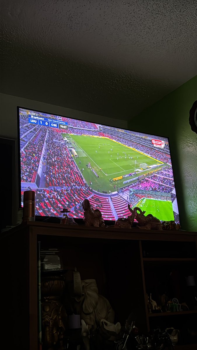 alejooooooponce's tweet photo. @miguelloor @DiegoArcos14 @LigaEcuabetec @FEFecuador para esto pagamos 15$ al mes calvo de mierda. dices que la piratería es robo pero robo también es pagar 15 y no cumplir con lo que dicen, calvo hdpta https://t.co/6WKtkDdTQX