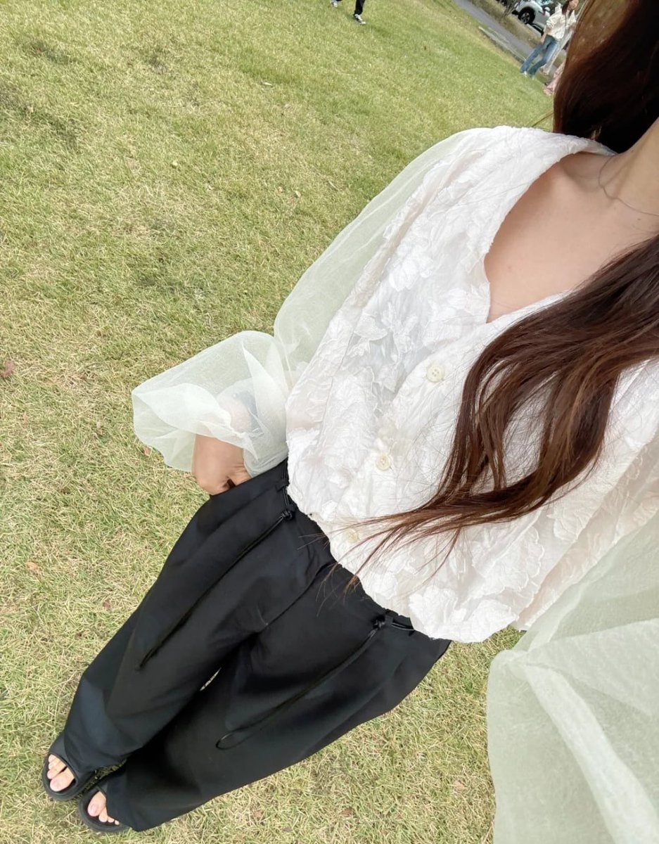 Taking a deep breath, slowing down, and letting joy bloom from within. This weekend is all about soul care, not just self-care.🌿🕊️