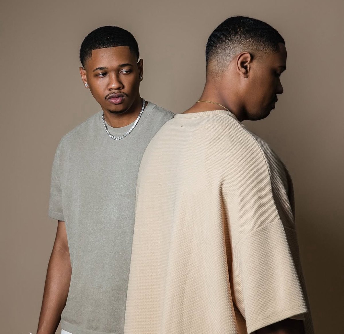 thebestjams's tweet image. Go stream SameWorld’s Show You Off, thank me later. Skaters I need you to check it out!!! music.apple.com/us/album/show-… #MemphisPositiveMusic #SameWorld #SummerBanger