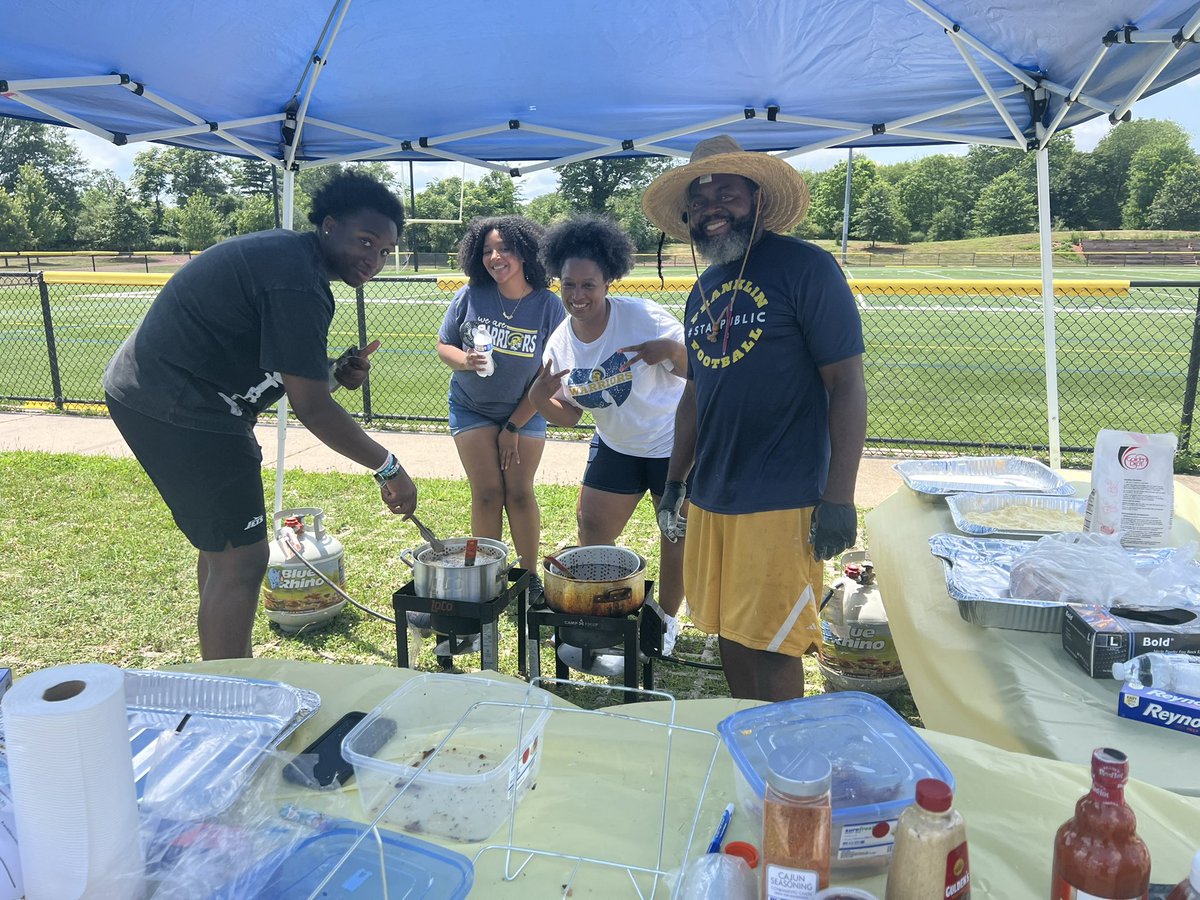 YesGee0511's tweet image. Today was a great day at the 2nd annual Ed Wilson Classic 7 v 7 NY vs NJ tournament!!!! Thank you to all who came out to support us and also all the volunteers!!! You are all truly appreciated! Franklin High and Piscataway High faced off in the championship game and Piscataway…